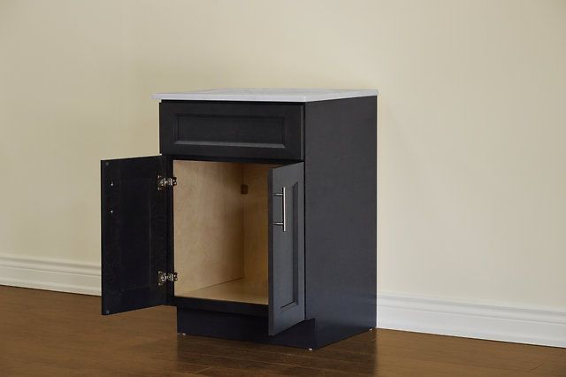 24″ Solid Wood Charcoal Shaker Style Vanity Dgs24 With Quartz Top