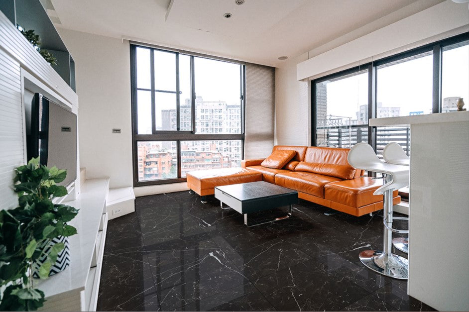 Marquina Noir Porcelain Tile