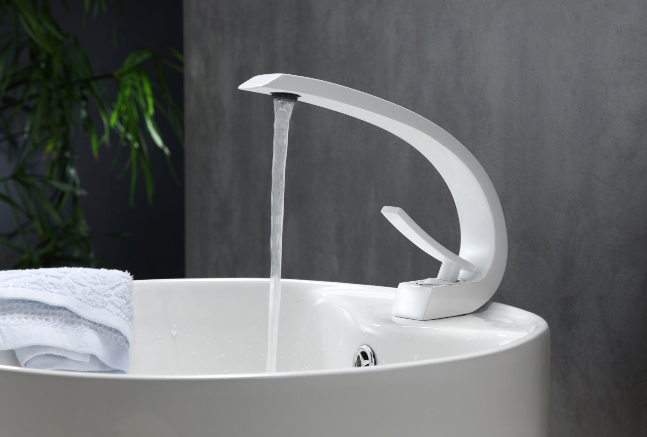 Kubebath Aqua Arcco Single Hole Mount Bathroom Vanity Faucet